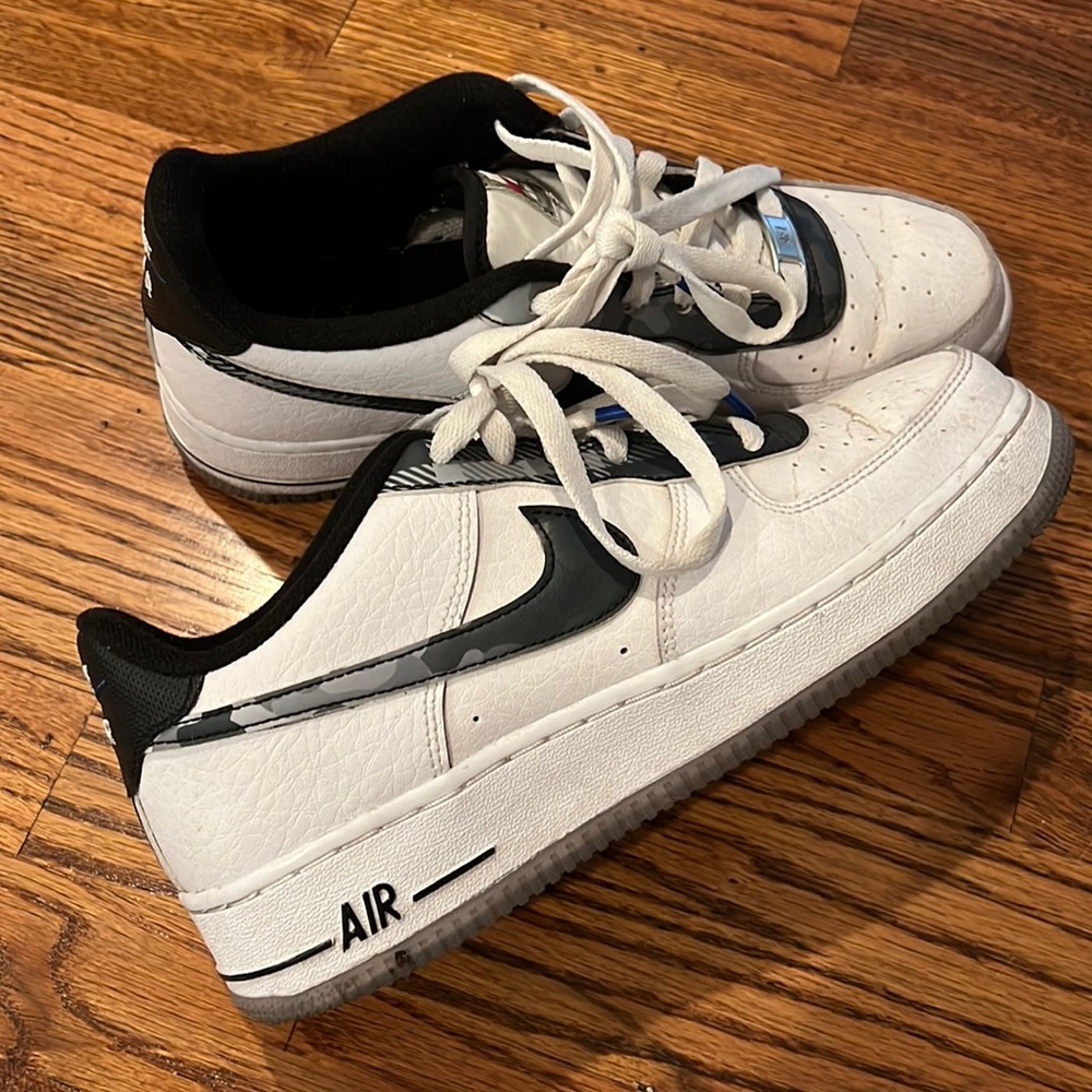 Nike Air Force 1